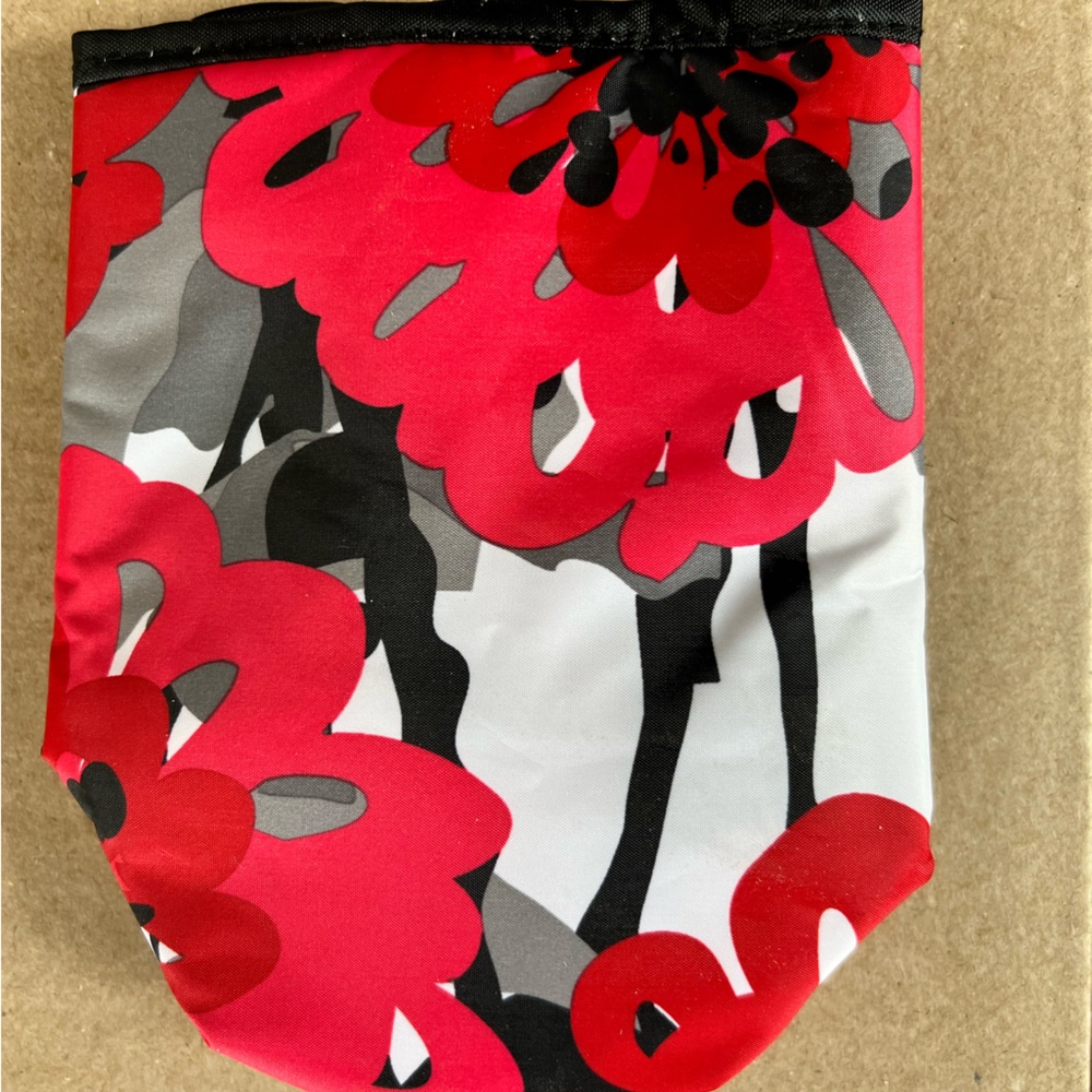 New Thirty One bring a bottle thermal